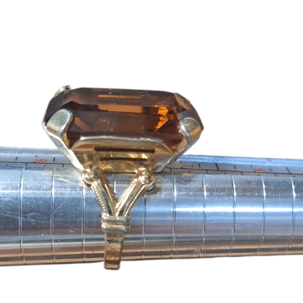 Classic Oval Brown Gemstone Ring - Unbranded - Picture 7 of 10